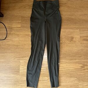 Lululemon Base Pace HR Legging